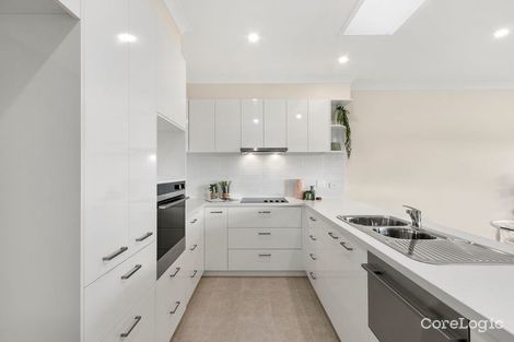 Property photo of 121/2 Rochester Parade Cranbourne East VIC 3977