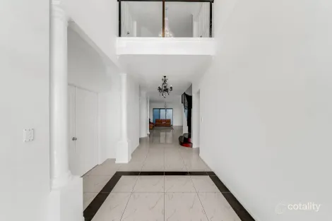 Property photo of 16 Temoe Rise Pacific Pines QLD 4211