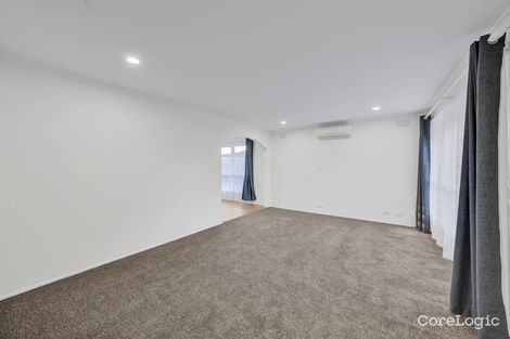 Property photo of 50 Fairbairn Road Cranbourne VIC 3977