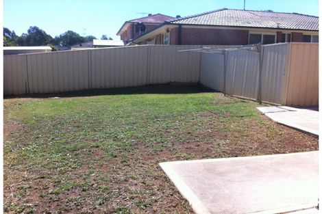 1/2 Downes Cres, Currans Hill, NSW 2567