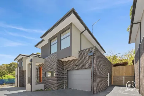 2/140 Bolton St, Eltham, VIC 3095