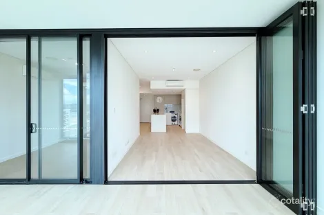 Property photo of 704/17 Wentworth Place Wentworth Point NSW 2127