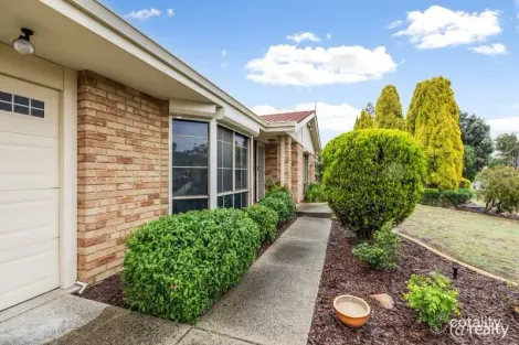 Property photo of 7 Bovell Gardens Leeming WA 6149