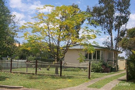 15 Crosshill St, Leichhardt, QLD 4305