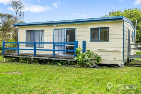 Property photo of 18 Seaview Drive Walkerville VIC 3956