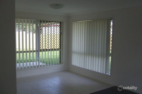Property photo of 11 Yaraan Crescent Beachmere QLD 4510