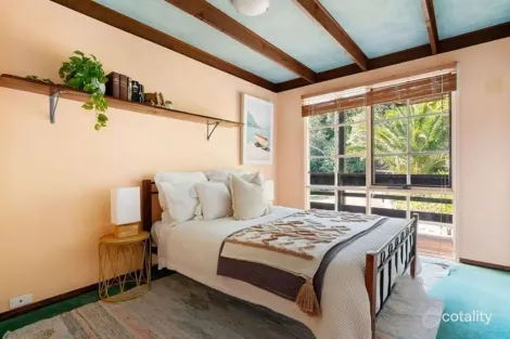 Property photo of 14 Nalong Street Rye VIC 3941