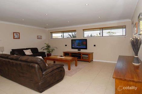 Property photo of 45 Redfin Crescent Beldon WA 6027