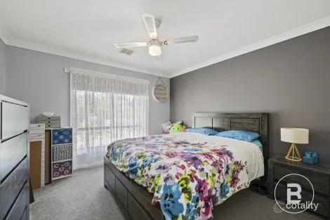 Property photo of 2 Mountain View Street Avoca VIC 3467