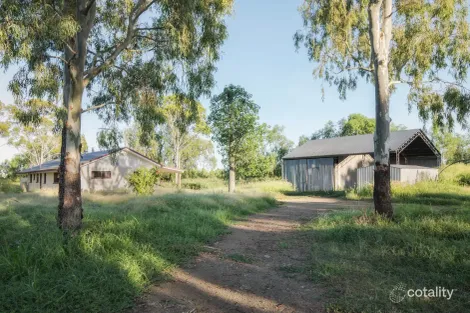 Property photo of 10 Tan Drive Prospect QLD 4715