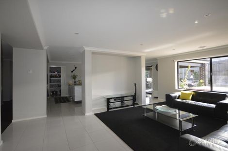 Property photo of 16 Tintern Place Traralgon VIC 3844