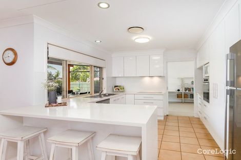 Property photo of 16 Regency Place Carindale QLD 4152