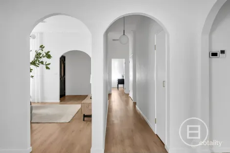 Property photo of 11 Oshannassy Street Essendon North VIC 3041