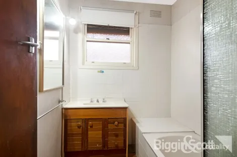 Property photo of 16 Emu Road Maidstone VIC 3012