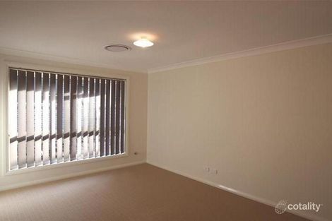 Property photo of 4 Plymouth Boulevard Spring Farm NSW 2570
