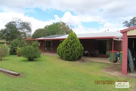4 Pats Rd, Plainland, QLD 4341