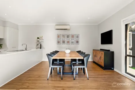Property photo of 49 Queen Circuit Sunshine VIC 3020