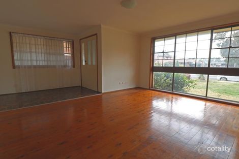 Property photo of 23 Moonlight Road Prairiewood NSW 2176