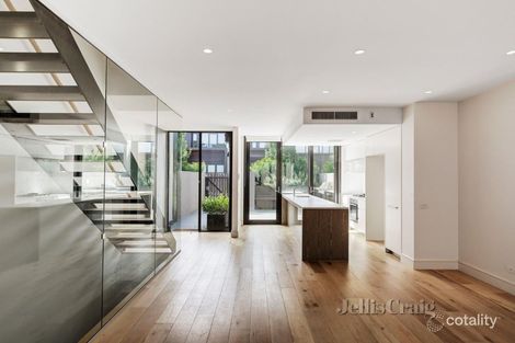 Property photo of 17 Pin Oak Court Canterbury VIC 3126