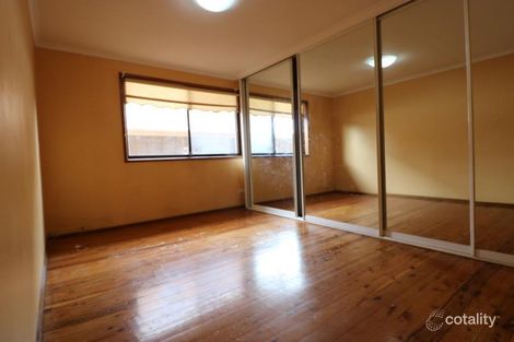 Property photo of 23 Moonlight Road Prairiewood NSW 2176