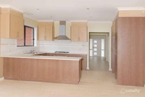 Property photo of 5 Riverina Avenue Roxburgh Park VIC 3064