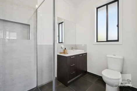Property photo of 16 Riparian Street Werribee VIC 3030