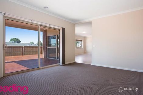 Property photo of 8 Retreat Crescent Sunbury VIC 3429