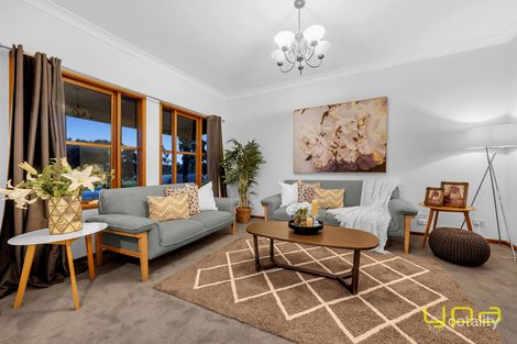 Property photo of 14 Norwegian Way Narre Warren South VIC 3805