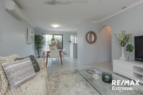 Property photo of 2/10 Langbank Close Kinross WA 6028