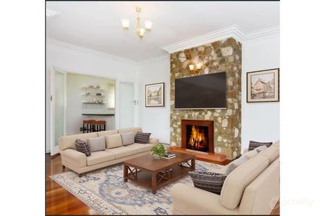 Property photo of 31 Moorland Avenue Glen Iris WA 6230