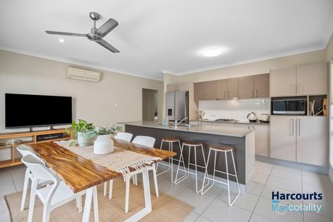 19 Finnegan Cct, Oxley, QLD 4075