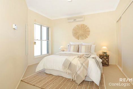 Property photo of 2 Bowmore Court Merrimac QLD 4226