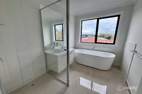 Property photo of 19B Akuna Avenue Notting Hill VIC 3168