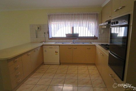 Property photo of 35 Dealing Drive Oakleigh South VIC 3167