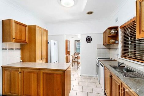 Property photo of 31 Phillips Crescent Mangerton NSW 2500