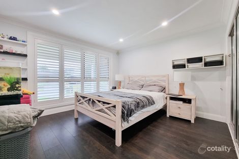 Property photo of 4 Siward Place Rosemeadow NSW 2560