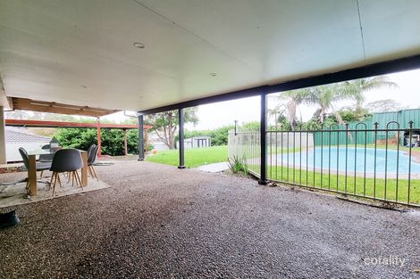 Property photo of 4 Siward Place Rosemeadow NSW 2560