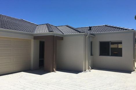 Property photo of 8C Pomfret Road Spearwood WA 6163