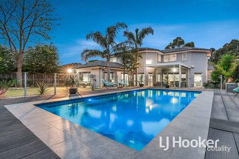 Property photo of 5 Woodcutters Place Narre Warren South VIC 3805