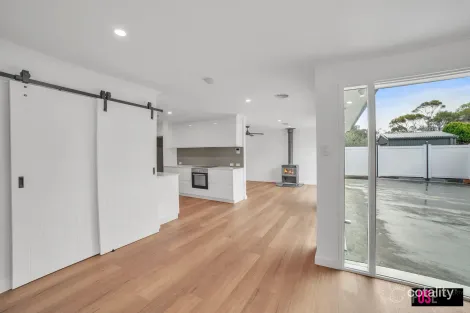 Property photo of 20 Roope Close Calwell ACT 2905