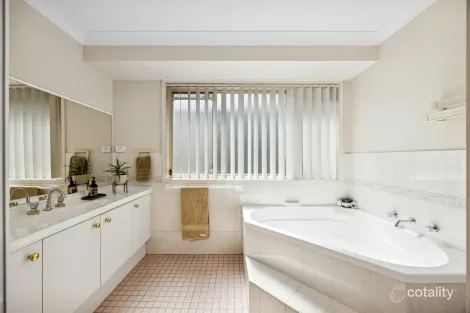 Property photo of 7 Kato Close Kanwal NSW 2259