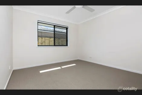 Property photo of 75 Steamer Way Spring Mountain QLD 4300