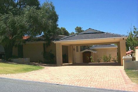 Property photo of 72 Sydenham Road Doubleview WA 6018