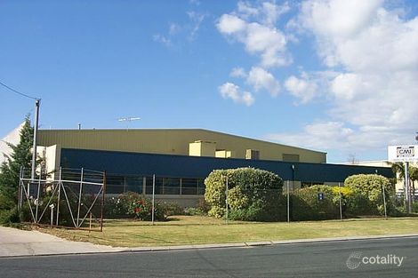 23 Hoskins Rd, Landsdale, WA 6065