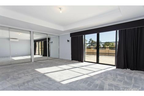 Property photo of 31 Jackadder Avenue Hammond Park WA 6164
