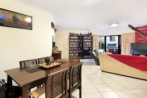 Property photo of 2/10-16 Tarcoola Crescent Surfers Paradise QLD 4217