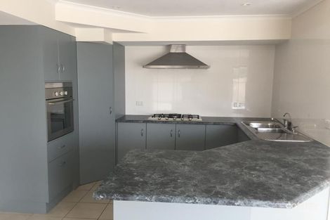 Property photo of 4 Saint Vincents Close Hallett Cove SA 5158