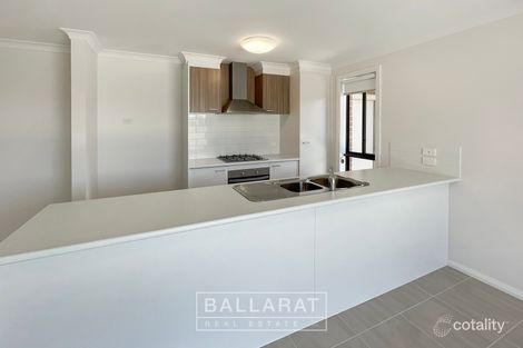 Property photo of 8 Wexford Street Alfredton VIC 3350