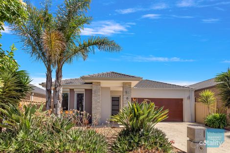 Property photo of 5 Briar Valley Rise Caroline Springs VIC 3023