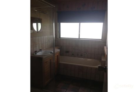 Property photo of 6 Coolbunna Close Golden Square VIC 3555